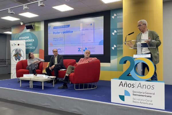 Presentacion poder y politica 07.05.25 2