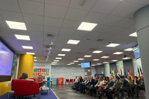 Presentacion poder y politica 07.05.25 8