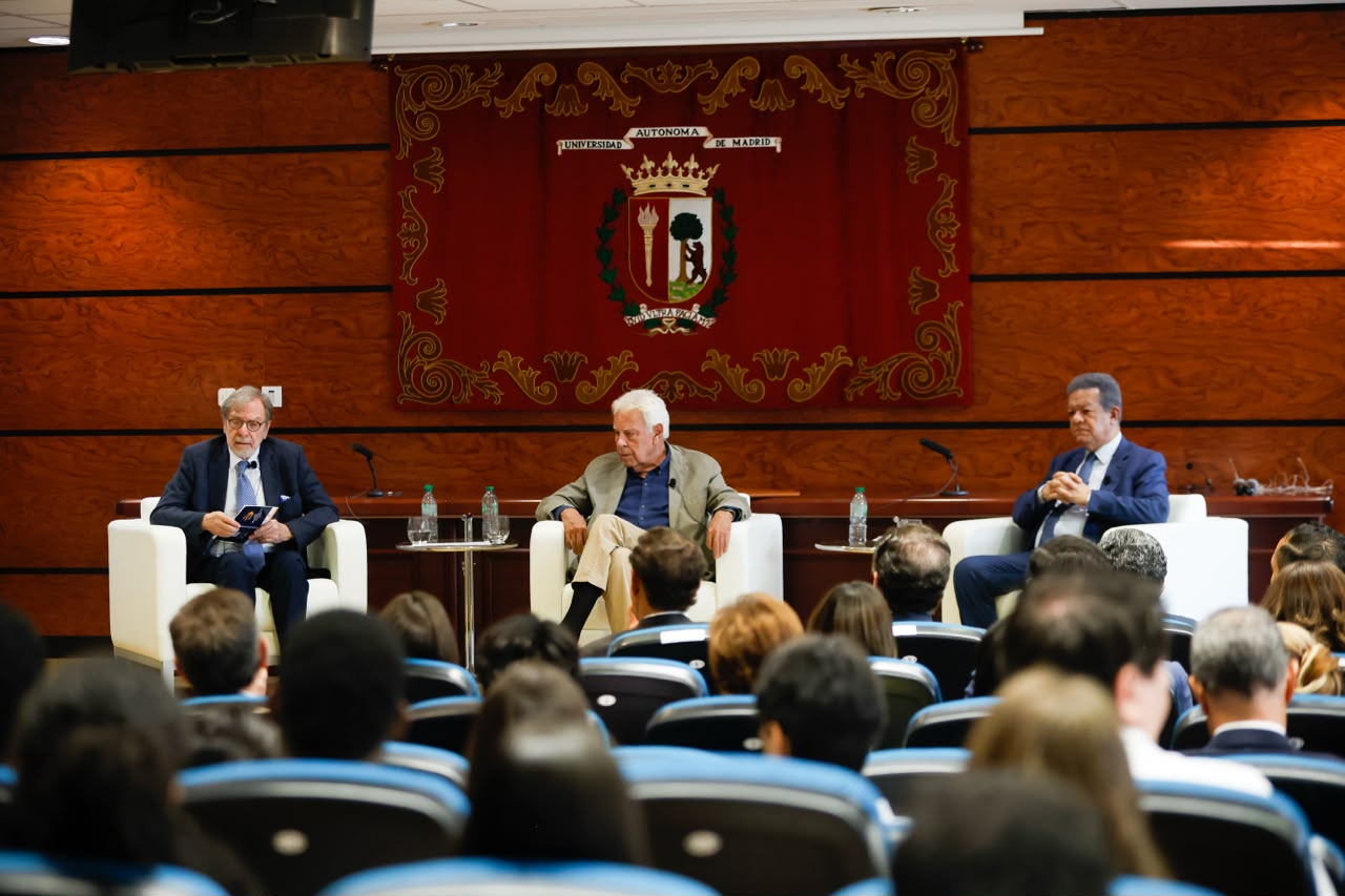 CONVERSATORIO «IBEROAMÉRICA ANTE EL NUEVO ORDEN MUNDIAL»